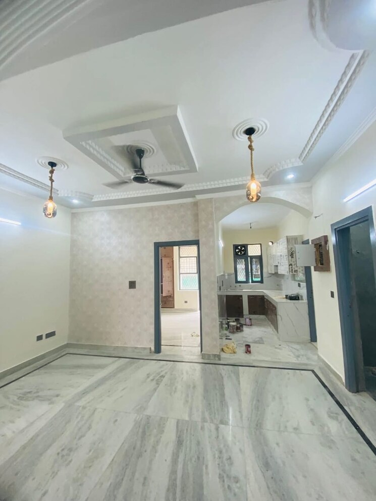 Bathroom, green fields colony 3 Bedroom 1800 Sq.Ft. Builder Floor In Green Fields Colony Faridabad 9690700