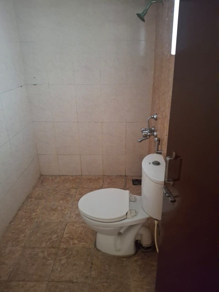 Bathroom, kethana-eternal-the-accolade 3 Bedroom 1395 Sq.Ft. Apartment In Sarjapur Bangalore 9690681