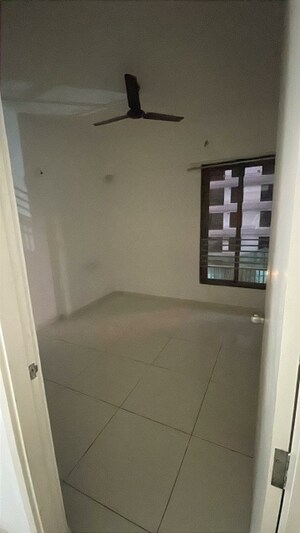 2 BHK Apartment For Rent in South Bopal