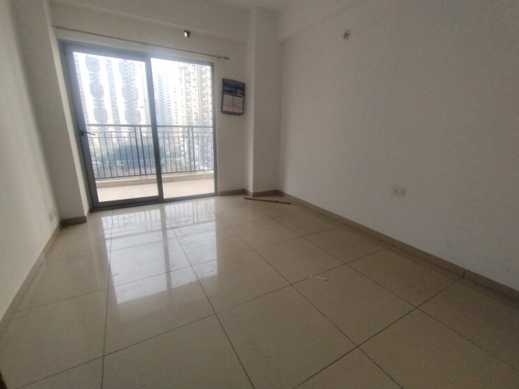 Room, gulshan-bellina 2 Bedroom 597 Sq.Ft. Apartment In Sector 16 Greater Noida Greater Noida 9690695