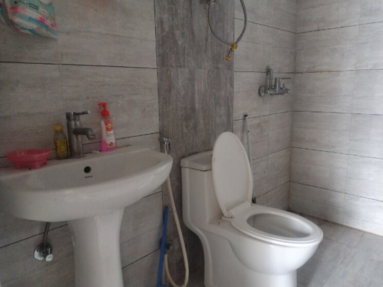 Bathroom, gulshan-bellina 2 Bedroom 597 Sq.Ft. Apartment In Sector 16 Greater Noida Greater Noida 9690695