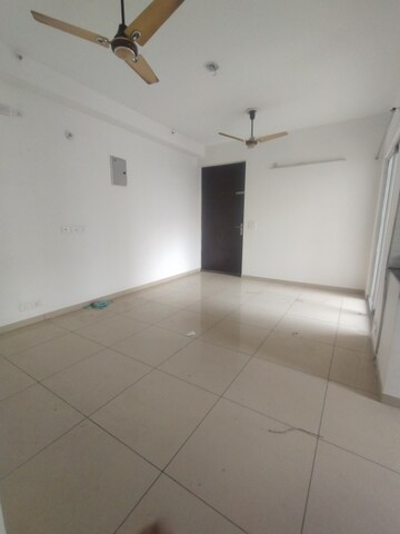 2 BHK Apartment For Sale in Gulshan Bellina, Sector 16 Greater Noida