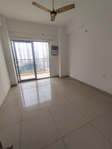 Room in 2 BHK Apartment at Gulshan Bellina, Sector 16 Greater Noida – for Sale