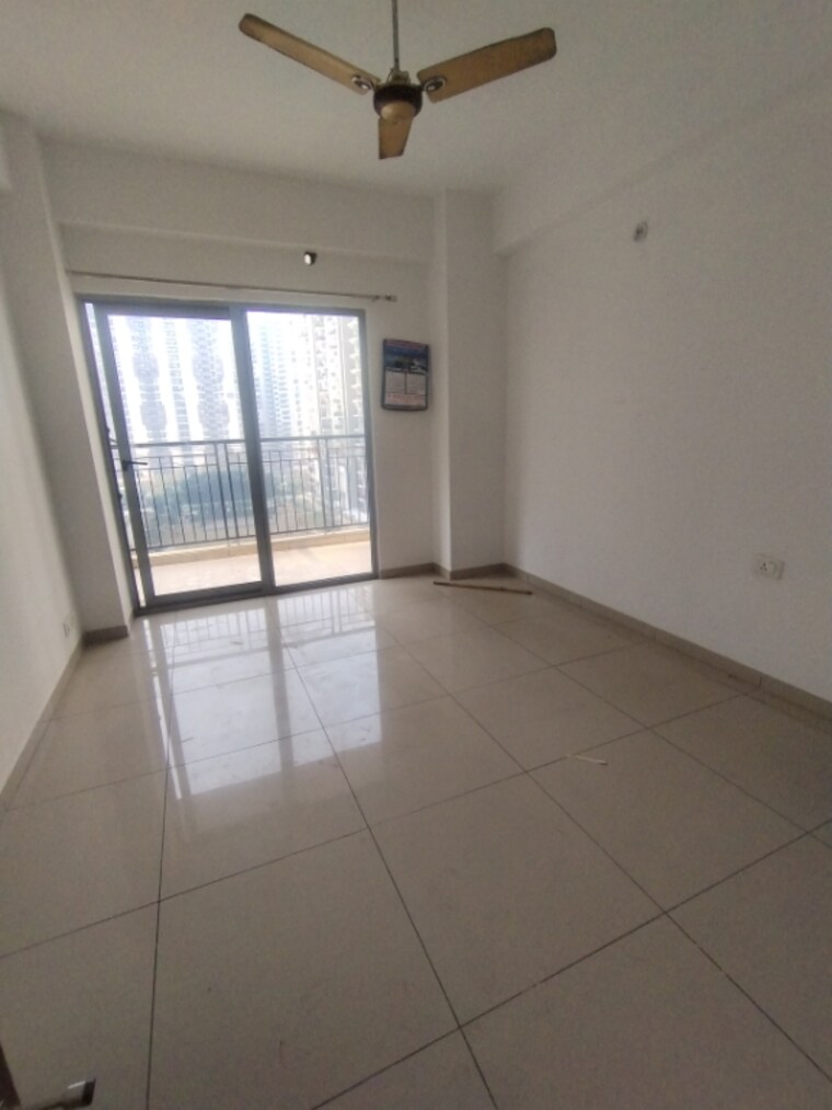 Room, gulshan-bellina 2 Bedroom 597 Sq.Ft. Apartment In Sector 16 Greater Noida Greater Noida 9690732