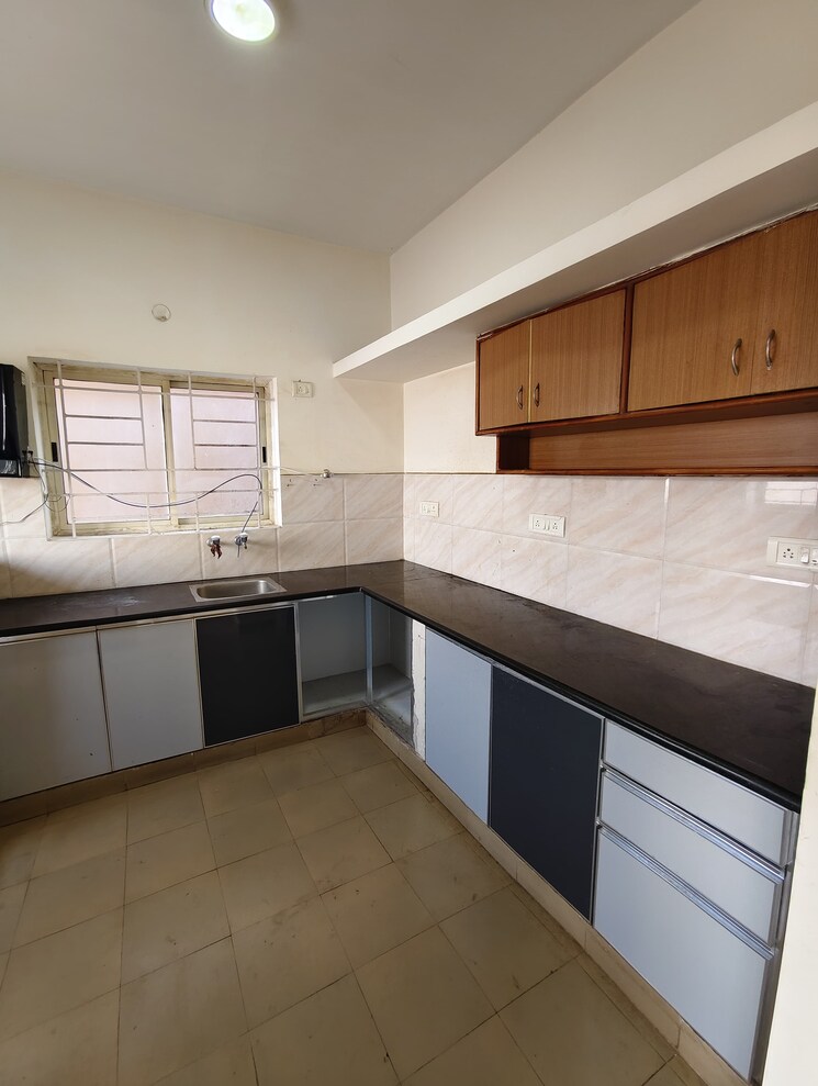 Kitchen, akshaya-enclave-new-thippasandra 2 Bedroom 1100 Sq.Ft. Apartment In New Thippasandra Bangalore 9690711
