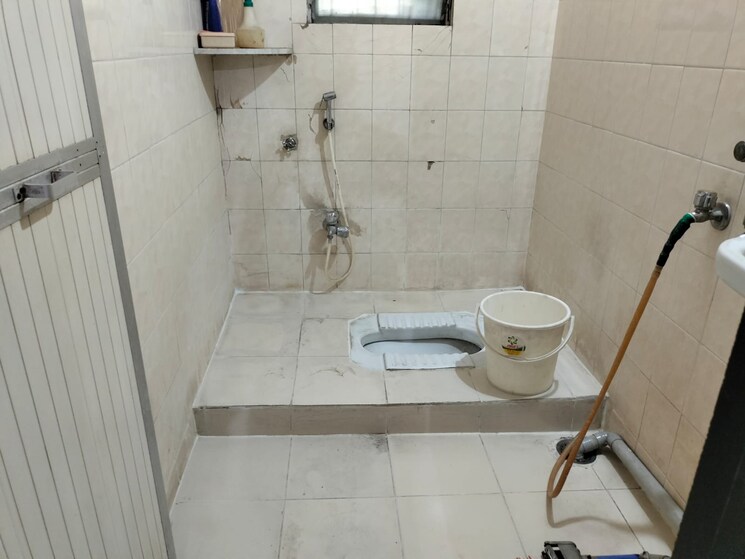 Bathroom, vijay-nagari-chs 1 Bedroom 450 Sq.Ft. Apartment In Vijay Nagari Thane 9690755