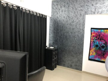 Bedroom in 2.5 BHK Apartment at Lotus Lotus Link Square, Malad West – for Rent