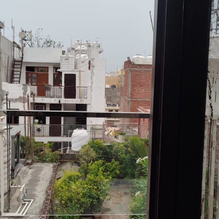 Balcony, chattarpur 1 Bedroom 500 Sq.Ft. Builder Floor In Chattarpur Delhi 9690794