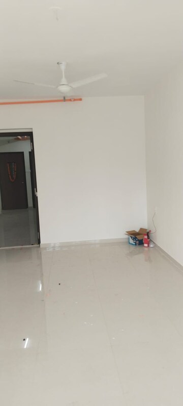2.5 BHK Apartment For Rent in Bharat Arize, Goregaon West