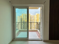2 BHK Apartment For Sale in Gaur City 2 - 12th Avenue