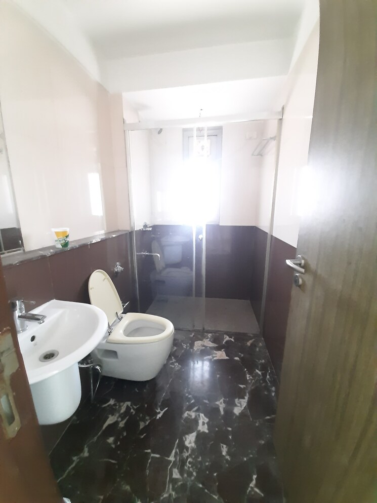 Bathroom, db-orchid-woods 3 Bedroom 1250 Sq.Ft. Apartment In Goregaon East Mumbai 9690832