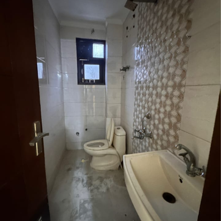 Bathroom, chattarpur 2 Bedroom 800 Sq.Ft. Builder Floor In Chattarpur Delhi 9690835
