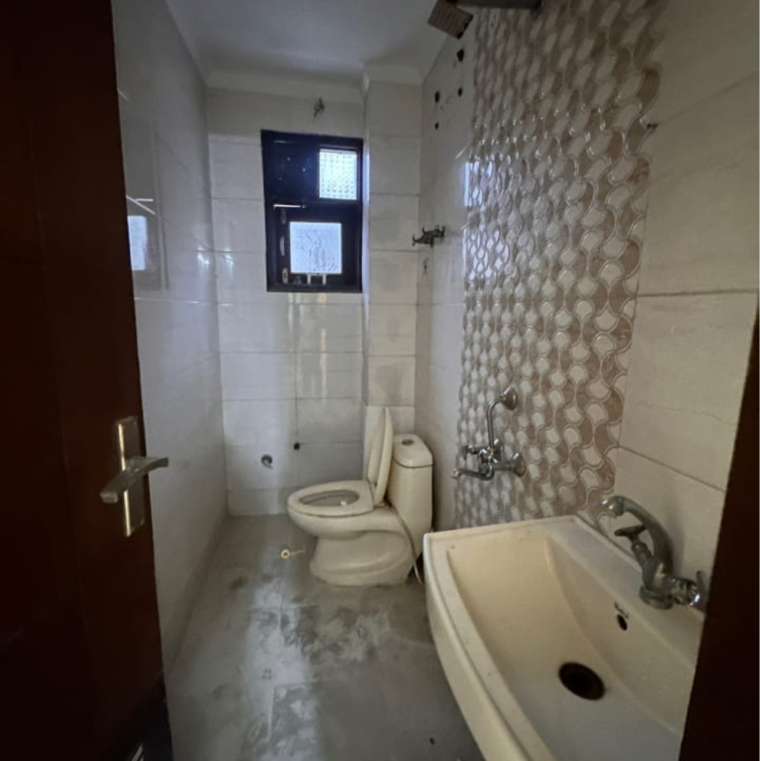 Bathroom, chattarpur 2 Bedroom 800 Sq.Ft. Builder Floor In Chattarpur Delhi 9690835