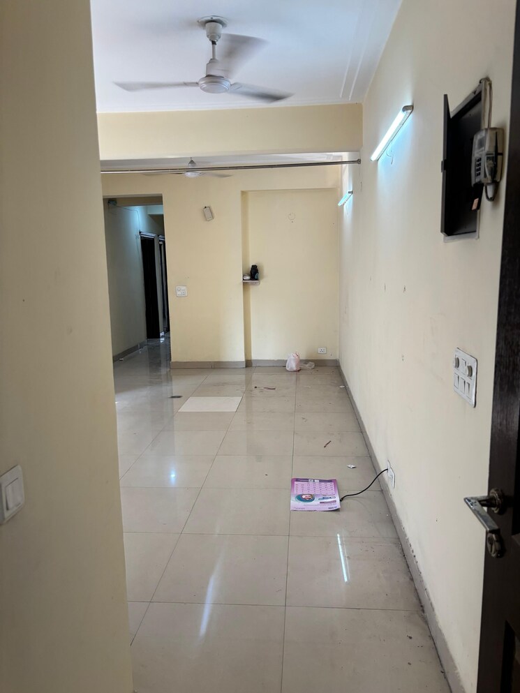 undefined, amrapali-crystal-homes 3 Bedroom 1700 Sq.Ft. Apartment In Sector 76 Noida 9690836