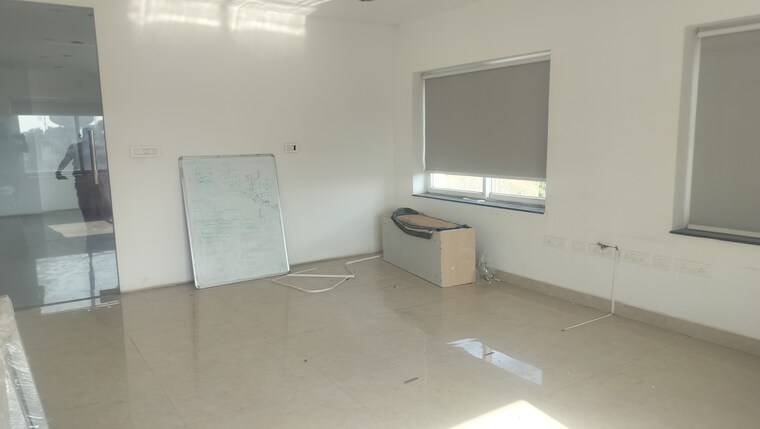 Room, jubilee hills Commercial Office Space 3200 Sq.Ft. In Jubilee Hills Hyderabad 9690842