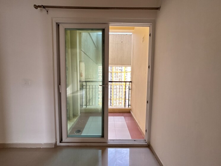 Room, gaur-city-2-12th-avenue 2 Bedroom 635 Sq.Ft. Apartment In Sector 16c Greater Noida Greater Noida 9690852