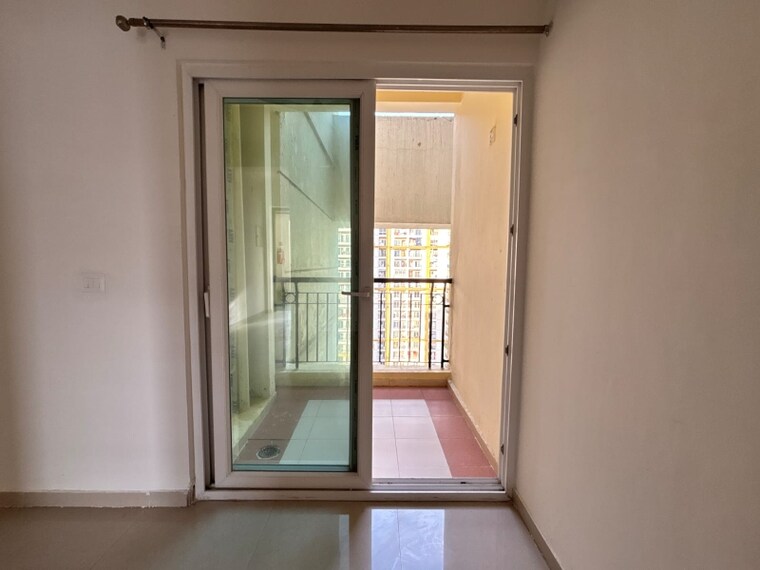 Room, gaur-city-2-12th-avenue 2 Bedroom 635 Sq.Ft. Apartment In Sector 16c Greater Noida Greater Noida 9690852