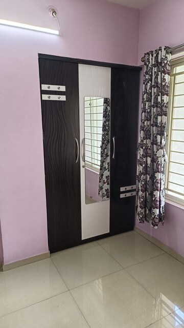 Room in 2 BHK Apartment at Vardhaman Square, Kharadi – for Rent