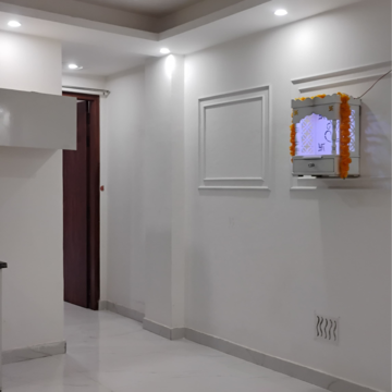 Room in 2 BHK Independent House at Chattarpur – for Rent