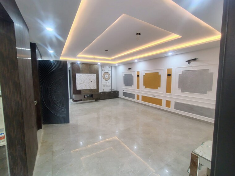  Parking, bptp-parkland-pride 3 Bedroom 250 Sq.Yd. Builder Floor In Sector 77 Faridabad 9690909