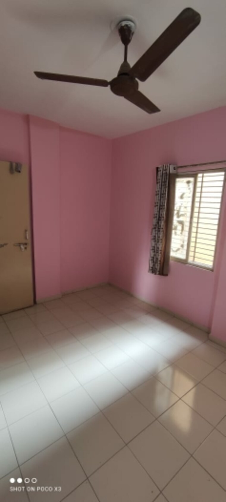 Room, prahlad nagar 2 Bedroom 1000 Sq.Ft. Builder Floor In Prahlad Nagar Ahmedabad 9690924