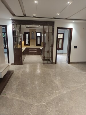 3 BHK Builder Floor For Sale in Rohini Sector 11