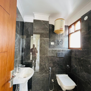 Team Area in 2 BHK Builder Floor at Chattarpur – for Rent