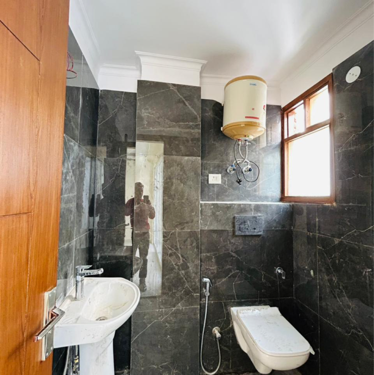 Team Area, chattarpur 2 Bedroom 800 Sq.Ft. Builder Floor In Chattarpur Delhi 9690923