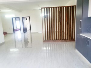 Room in 3.5 BHK Builder Floor at Sector 57 – for Rent