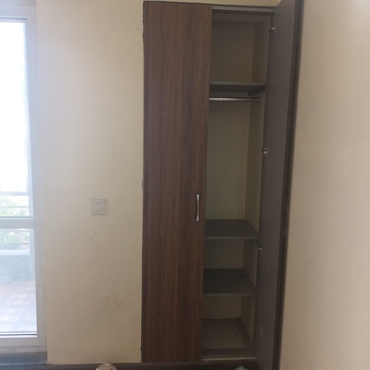 Room, bptp-parkland-pride 3 Bedroom 190 Sq.Yd. Builder Floor In Sector 77 Faridabad 9690888