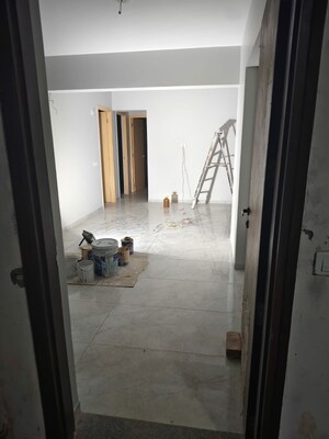 Room in 3 BHK Apartment at Sp Ring Road – for Rent