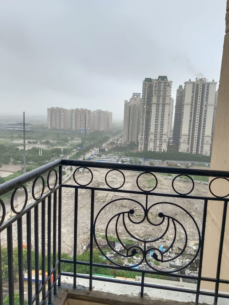 Balcony, prateek-grand-city 3 Bedroom 846 Sq.Ft. Apartment In Siddharth Vihar Ghaziabad 9690979