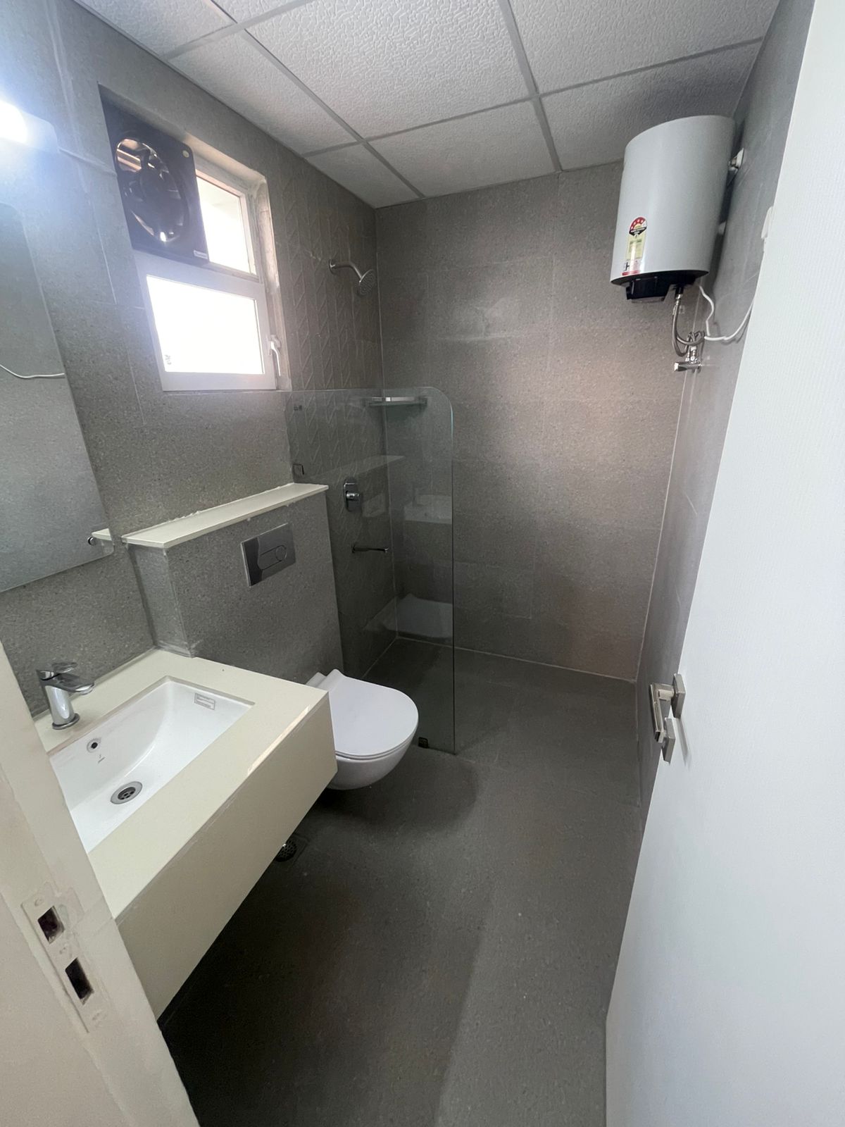 3.5 BHK + Pooja Room Builder Floor For Sale in Signature Global City