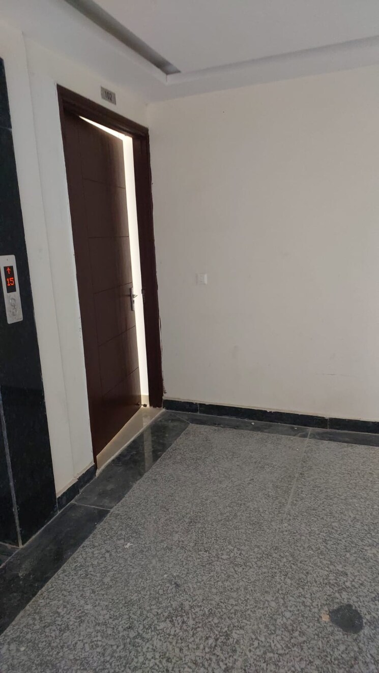 undefined, amrapali-crystal-homes 4 Bedroom 2140 Sq.Ft. Apartment In Sector 76 Noida 9690991