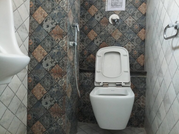 Bathroom, kharadi Commercial Office Space 8600 Sq.Ft. In Kharadi Pune 9690999