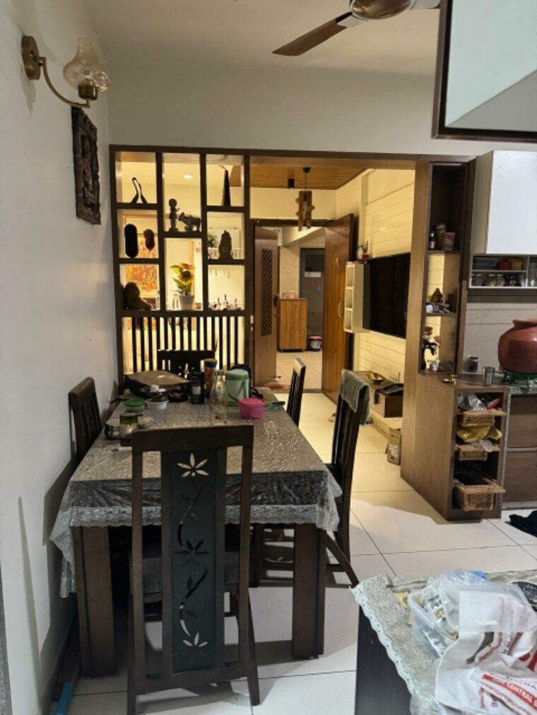 Dining area, shela 3 Bedroom 1500 Sq.Ft. Apartment In Shela Ahmedabad 9691041