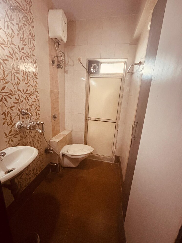 Bathroom, purnashanti-heights 2 Bedroom 565 Sq.Ft. Apartment In Kolshet Thane 9691048