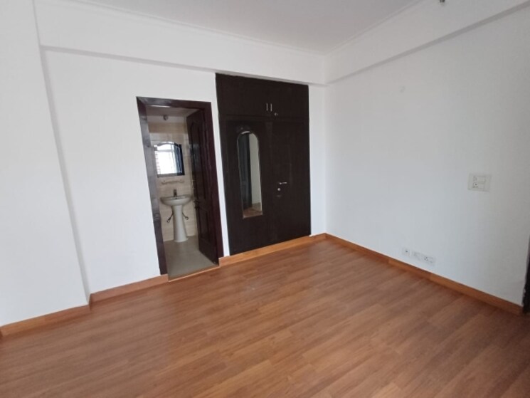 Room, gaur-city-2-12th-avenue 2 Bedroom 717 Sq.Ft. Apartment In Sector 16c Greater Noida Greater Noida 9691056