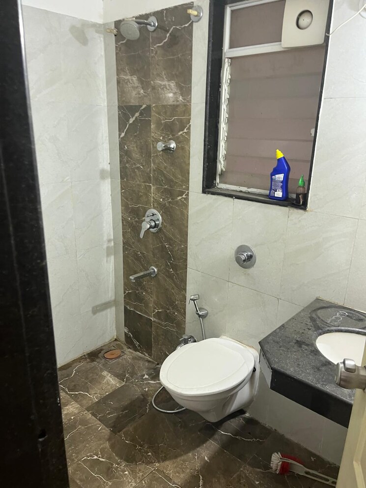 Bathroom, savitri nagar 1 Bedroom 790 Sq.Ft. Builder Floor In Savitri Nagar Delhi 9691069