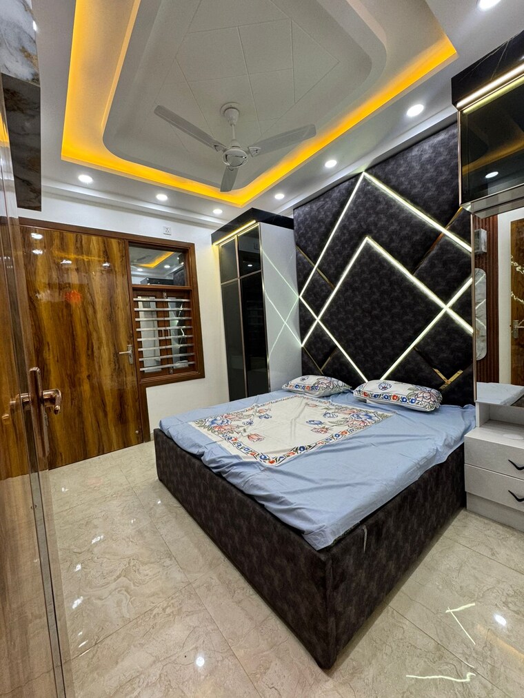 Bedroom, dwarka mor 3 Bedroom 75 Sq.Yd. Builder Floor In Dwarka Mor Delhi 9691105