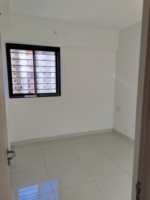 Room in 2 BHK Apartment at Nanded – for Sale