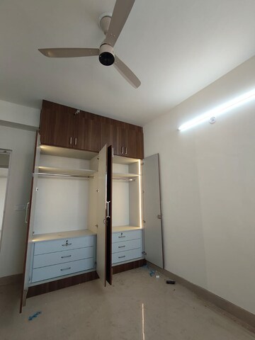 Room in 2 BHK Builder Floor at Ansal Sushant Apartments, Sushant Lok I – for Rent