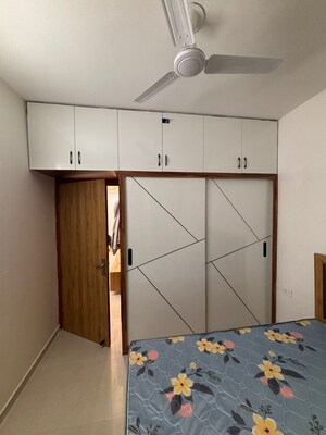 Room in 2 BHK Apartment at Signature The Millennia 3, Sector 37d – for Rent