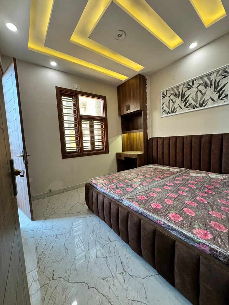 Bedroom, dwarka mor 3 Bedroom 85 Sq.Yd. Builder Floor In Dwarka Mor Delhi 9691150