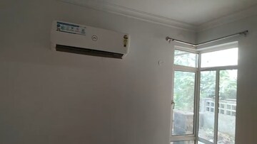 Room in 2 BHK Apartment at Raheja Atharva, Sector 109 – for Rent