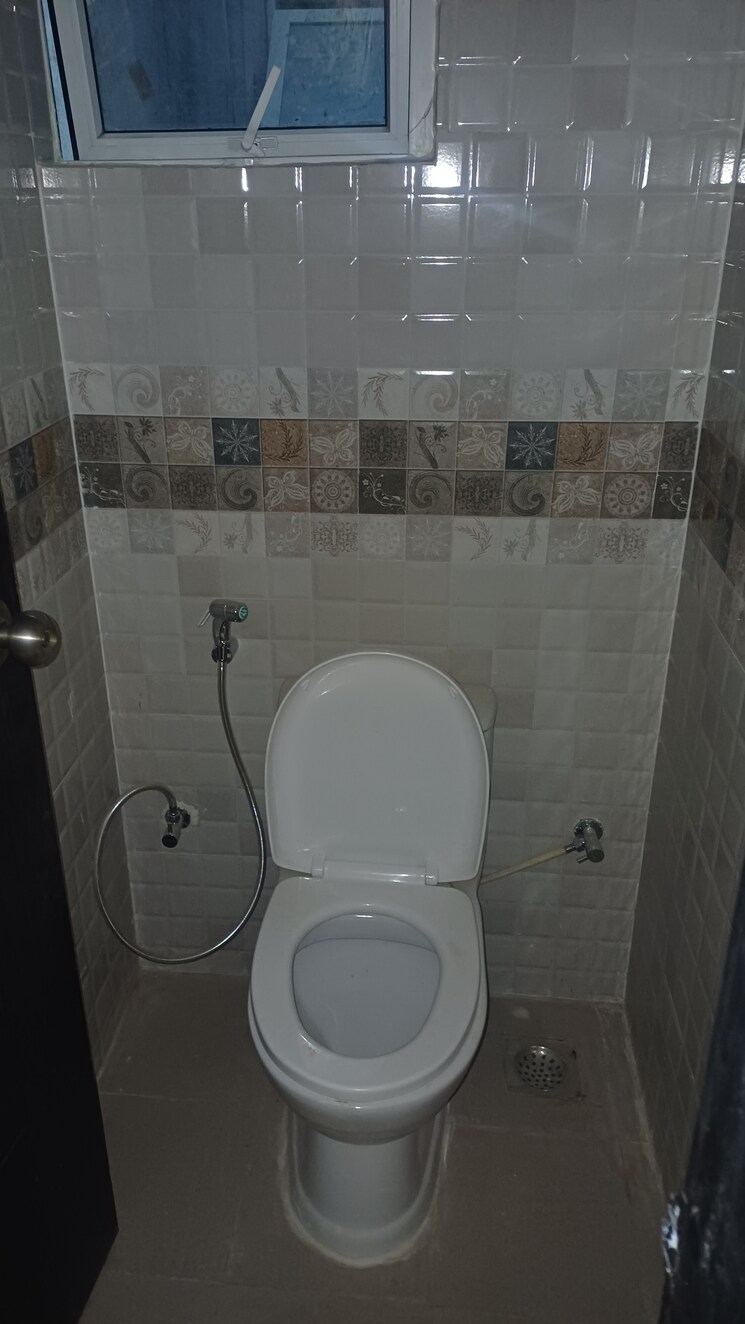 Bathroom, signature-global-park 2 Bedroom 822 Sq.Ft. Apartment In Sohna Sector 36 Gurgaon 9691199