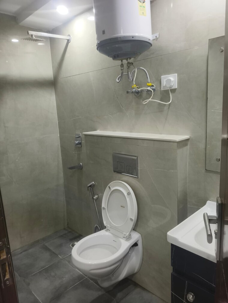 Bathroom, saket 2 Bedroom 900 Sq.Ft. Builder Floor In Saket Delhi 9691193