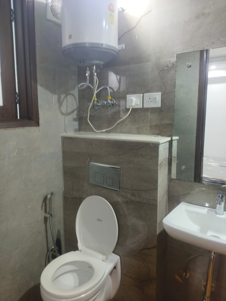 Bathroom, saket 2 Bedroom 900 Sq.Ft. Builder Floor In Saket Delhi 9691193