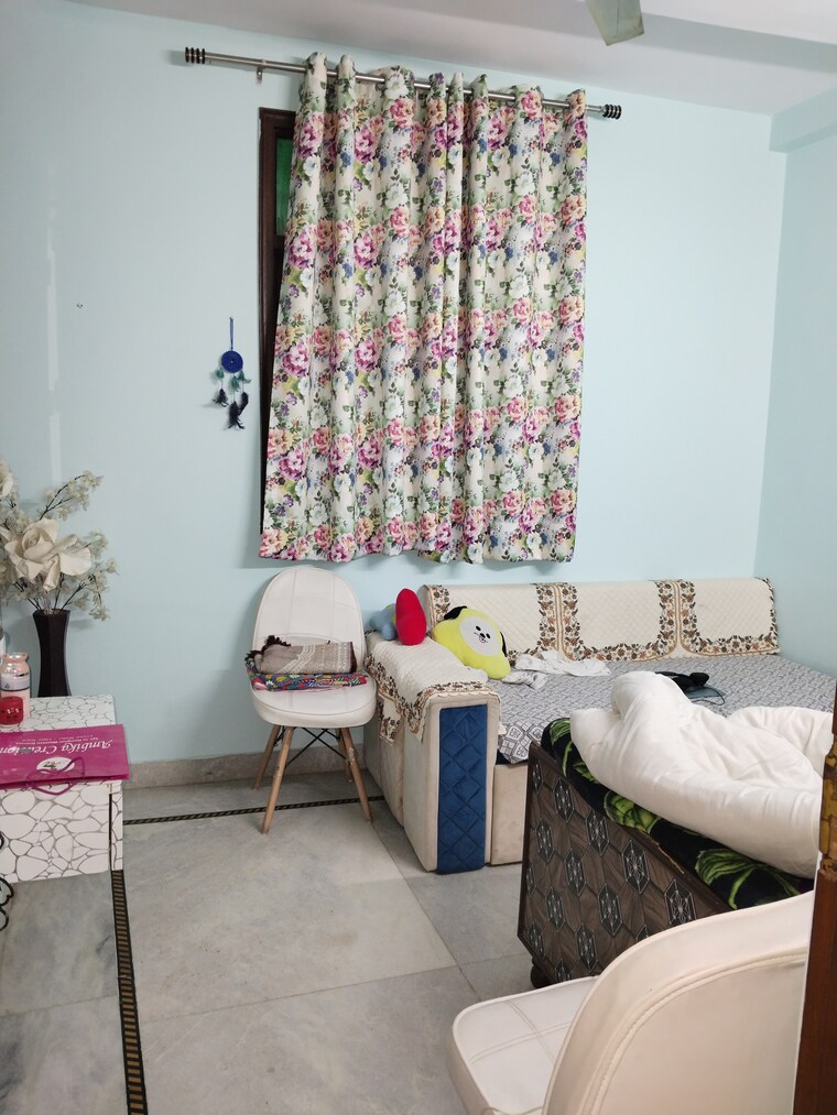 Living Room, khirki extension 1 Bedroom 400 Sq.Ft. Apartment In Khirki Extension Delhi 9691215