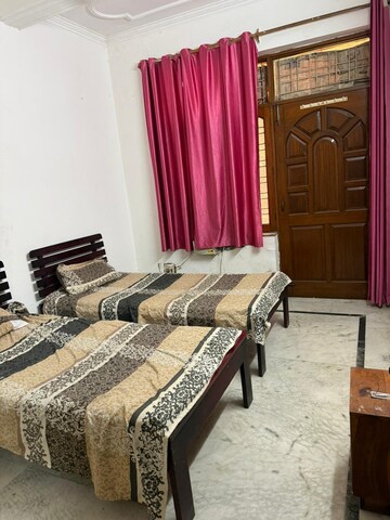 Bedroom in 3 BHK Builder Floor at Sushant Lok 2, Sector 57 – for Sale